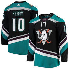 Load image into Gallery viewer, Corey Perry #10 Anaheim Ducks Black Alternate Replica Player Jersey