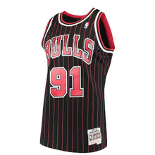 Load image into Gallery viewer, Dennis Rodman #91 Chicago Bulls Black 1995-96 Hardwood Classics Mens Swingman Jersey