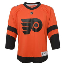 Load image into Gallery viewer, Claude Giroux #28 Philadelphia Flyers Youth Orange 2019 NHL Stadium Series Replica Player Jersey