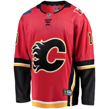 Load image into Gallery viewer, James Neal #18 Calgary Flames Red Breakaway Player Jersey