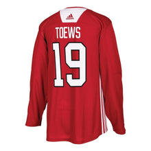 Load image into Gallery viewer, Jonathan Toews #19 Chicago Blackhawks Red Practice Player Jersey