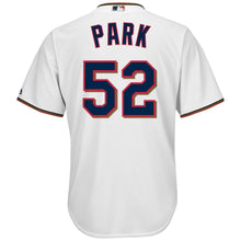 Load image into Gallery viewer, Byung-ho Park #52 Minnesota Twins Official Cool Base Player Jersey