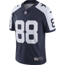 Load image into Gallery viewer, Dez Bryant #88 Dallas Cowboys Youth Navy Alternate Vapor Untouchable Limited Player Jersey