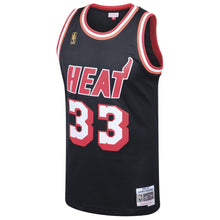Load image into Gallery viewer, Alonzo Mourning #33 Miami Heat Black 1996-97 Hardwood Classics Mens Swingman Jersey